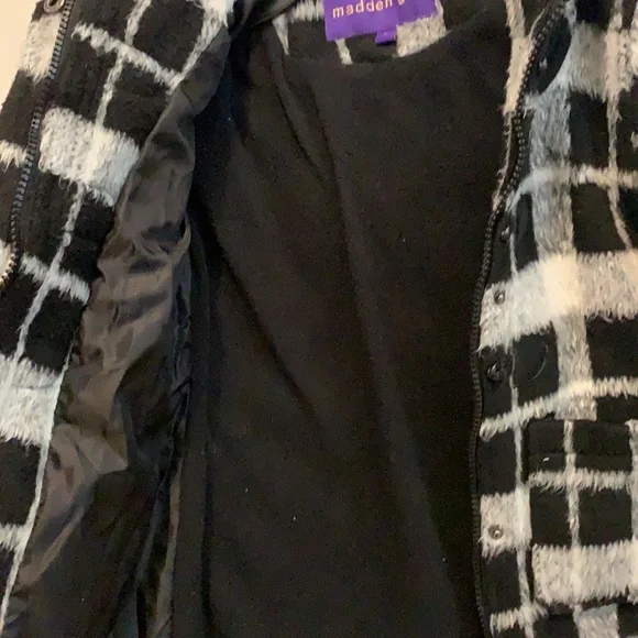 Madden Girl Kids Winter Coat Jacket Hoodie Black White 5 Toddler - Picture 6 of 7